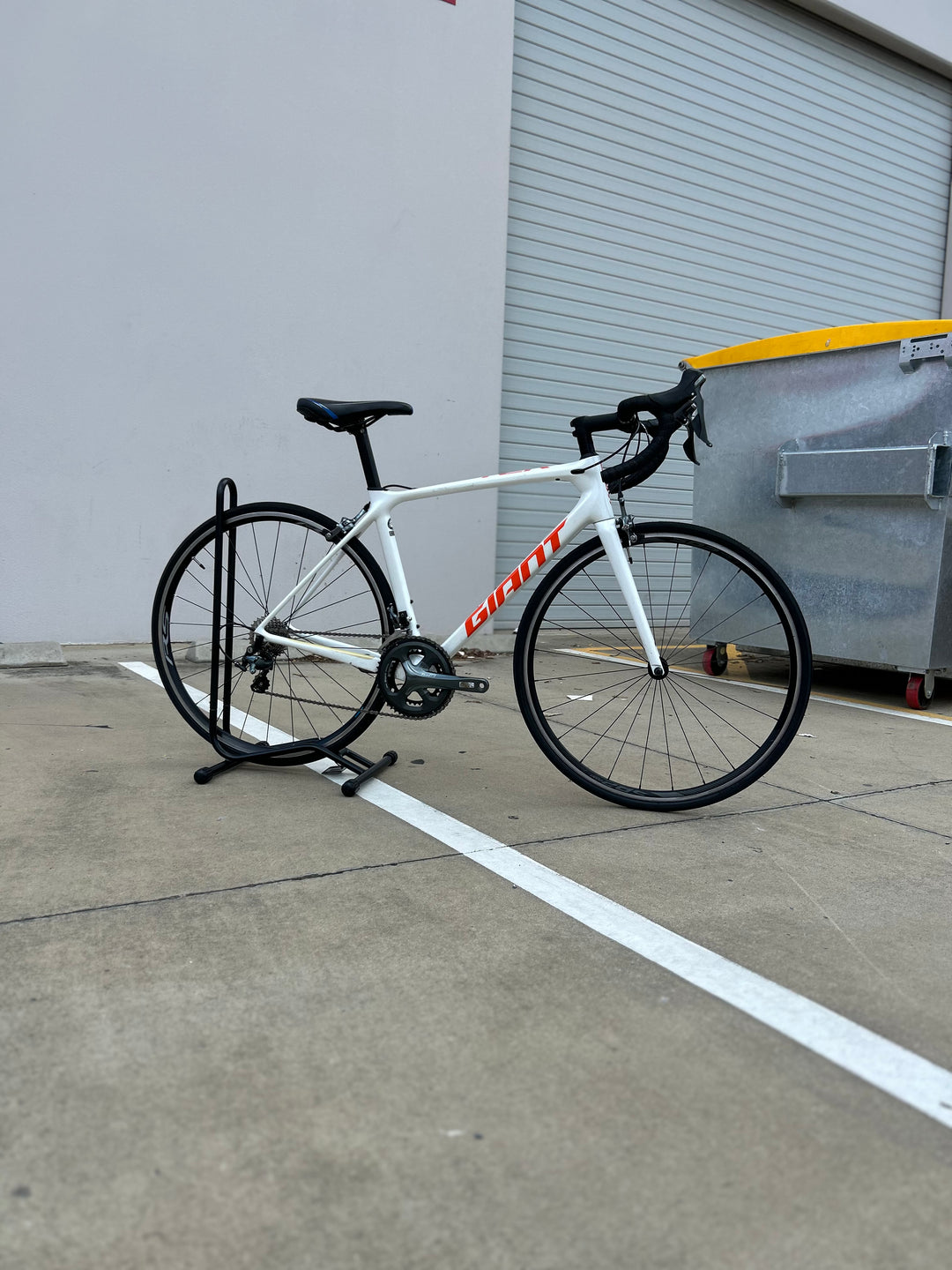 Gaint TCR Medium Road Bike - Tiagra - Second Hand