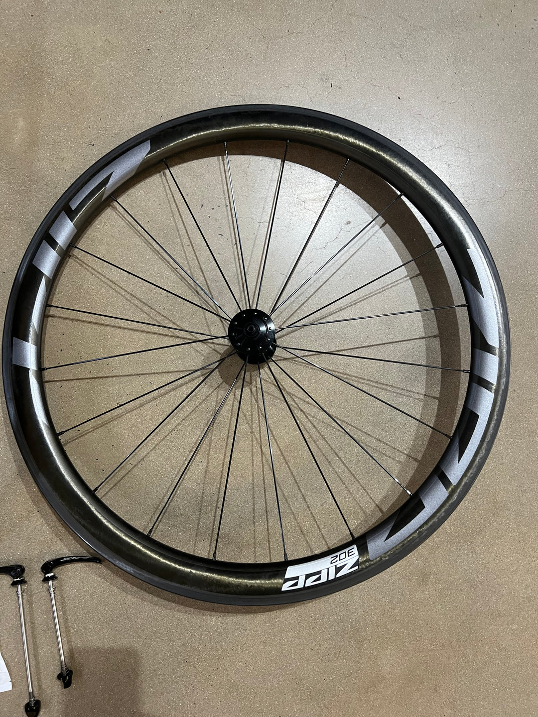 Zipp 302 Carbon Clincher Tubeless Rim - Wheelset - Mackay Cycles - [product_SKU] - ZIPP